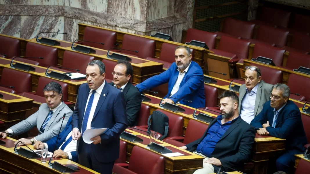 Βουλή: Ομόφωνα υπέρ της άρσης ασυλίας των 11 βουλευτών των Σπαρτιατών η Επιτροπή Δεοντολογίας