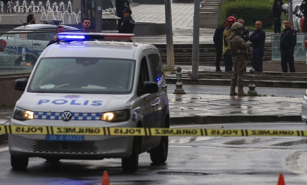 Κωνσταντινούπολη: Επίθεση με πέτρες στη Μεγάλη Του Γένους Σχολή στο Φανάρι