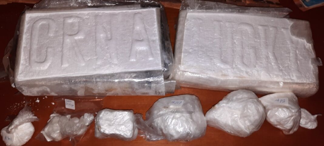Ηράκλειο: Τρεις συλλήψεις για περισσότερα από 2,5 κιλά κοκαΐνης