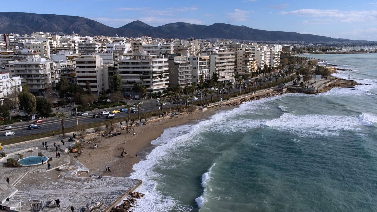 Αγορά ακινήτων: Καταργείται η χρήση μετρητών – Το 2022 έγιναν 338.511 μεταβιβάσεις