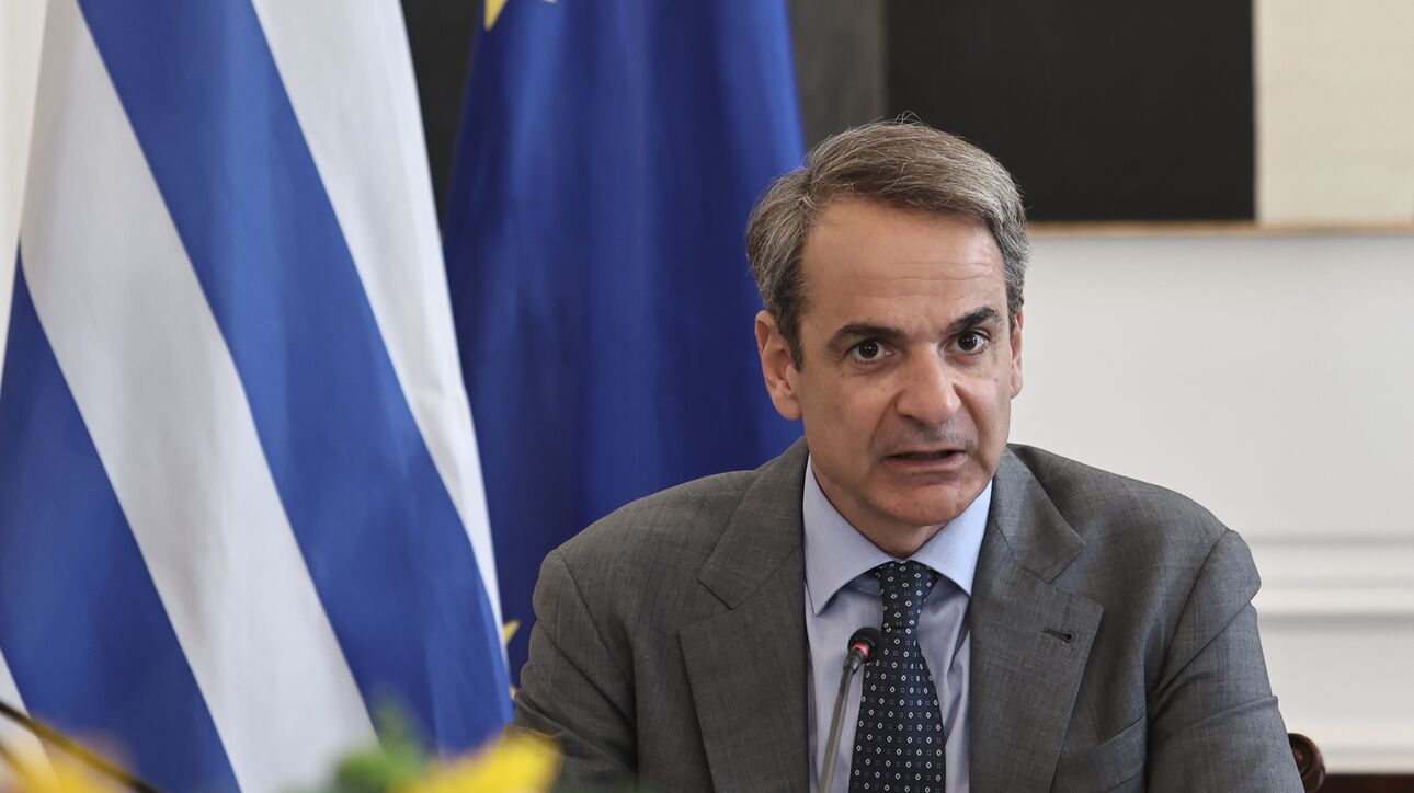 Οργή Μητσοτάκη για τα επεισόδια στο Ρέντη: Να πούμε μια προσευχή για τον αστυνομικό