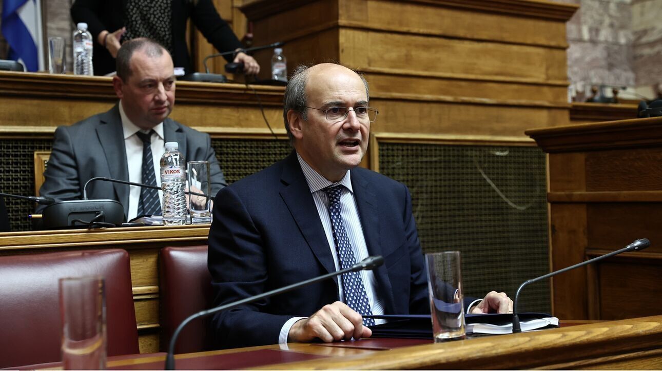 Χατζηδάκης: Τέσσερις αλλαγές της τελευταίας στιγμής στο φορολογικό νομοσχέδιο