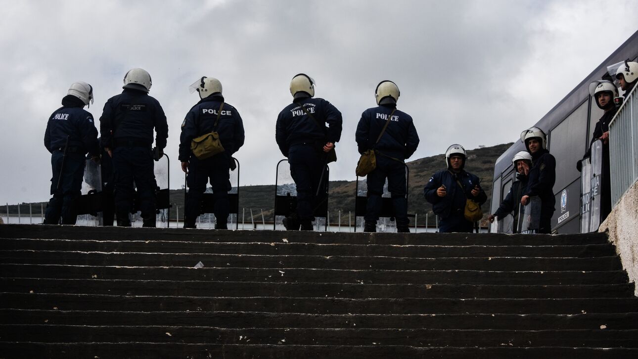 Δραστικά μέτρα για την οπαδική βία στο τραπέζι του Μαξίμου: Πιθανή η διακοπή πρωταθλημάτων