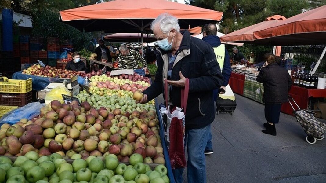 Ακρίβεια: Φρούτα από «χρυσάφι» και λαχανικά σε τιμές που «καίνε»