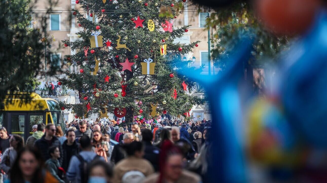 Εορταστικό ωράριο: Πώς θα λειτουργήσουν καταστήματα και σούπερ μάρκετ μέχρι την Πρωτοχρονιά