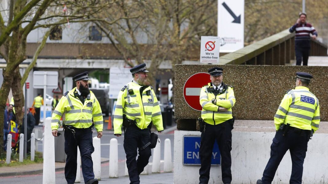 Ουαλία: Οι Αρχές αναζητούν ύποπτο ως δράστη της επίθεσης με μαχαίρι στην 29χρονη έγκυο