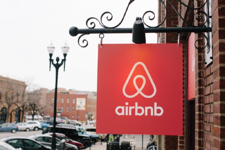 Οι αρνητικές επιπτώσεις της Airbnb στους προορισμούς