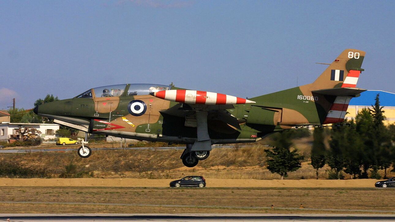 Νεκρός ο πιλότος του εκπαιδευτικού αεροσκάφους της Πολεμικής Αεροπορίας που κατέπεσε στην Καλαμάτα