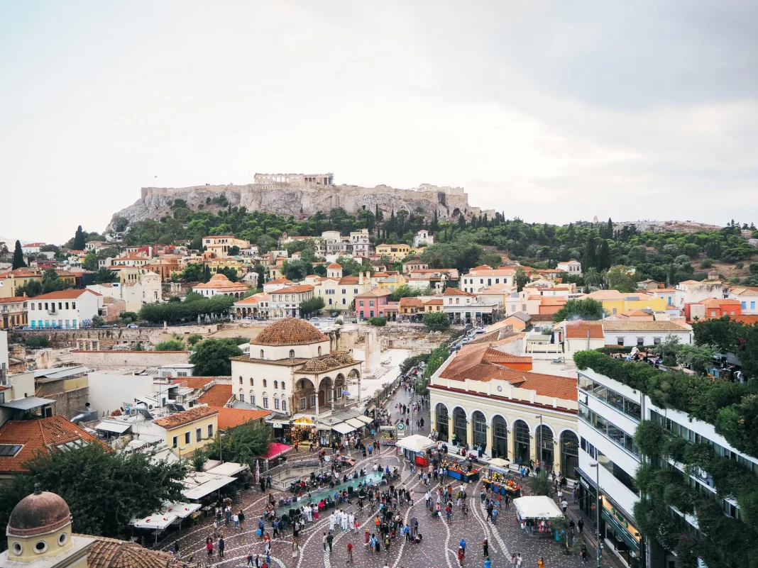 Έσπασε το ιστορικό ρεκόρ εισπράξεων του 2019 ο ελληνικός τουρισμός