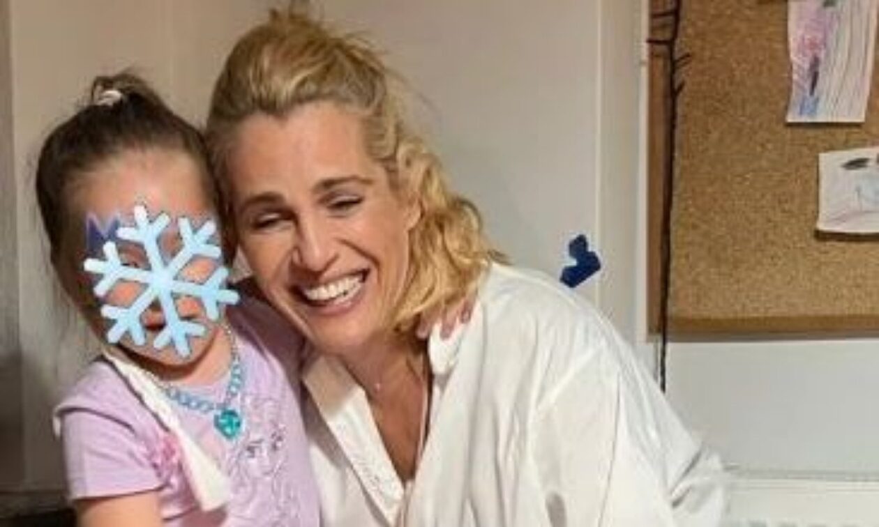 Τζένη Μπότση: Η απίθανη χριστουγεννιάτικη φωτογραφία της κόρης της