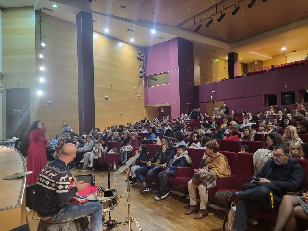 Με μια μεγάλη συναυλία από την Παιδική-Εφηβική Χορωδία του Δήμου Χανίων άρχισαν οι χριστουγεννιάτικες εκδηλώσεις της Δημοτικής Βιβλιοθήκης