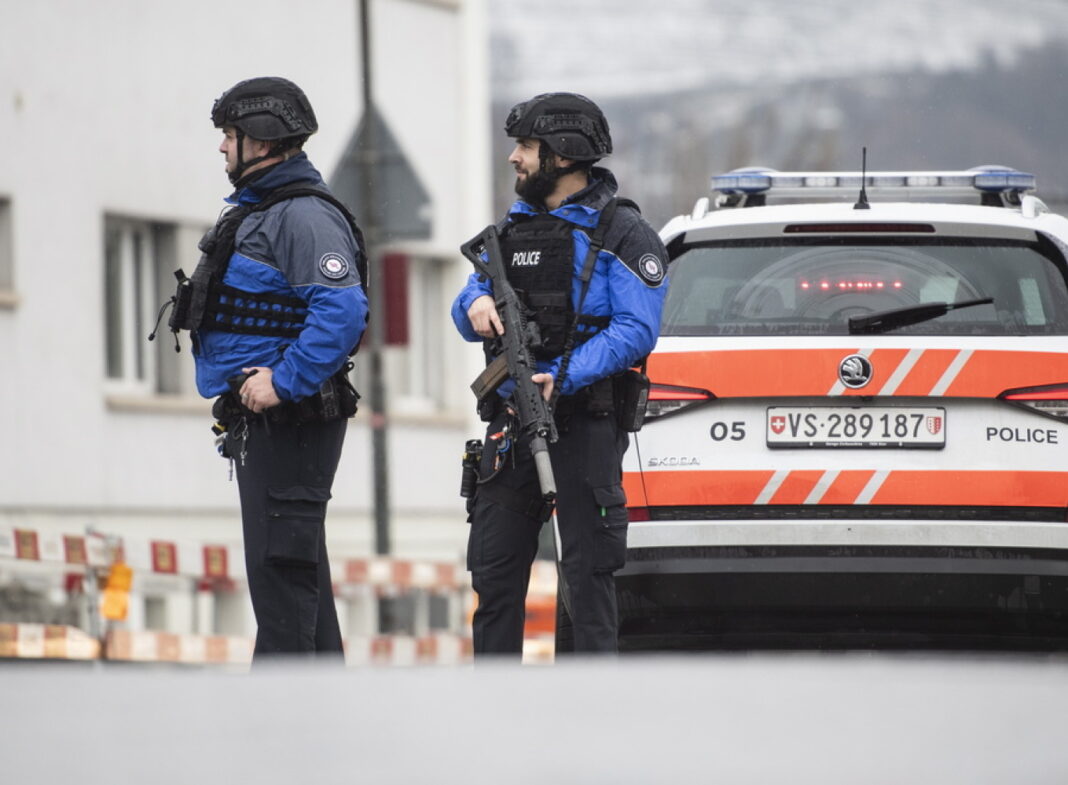 Ελβετία: Συνελήφθη ύποπτος για την ένοπλη επίθεση με δύο νεκρούς στην πόλη Σιόν