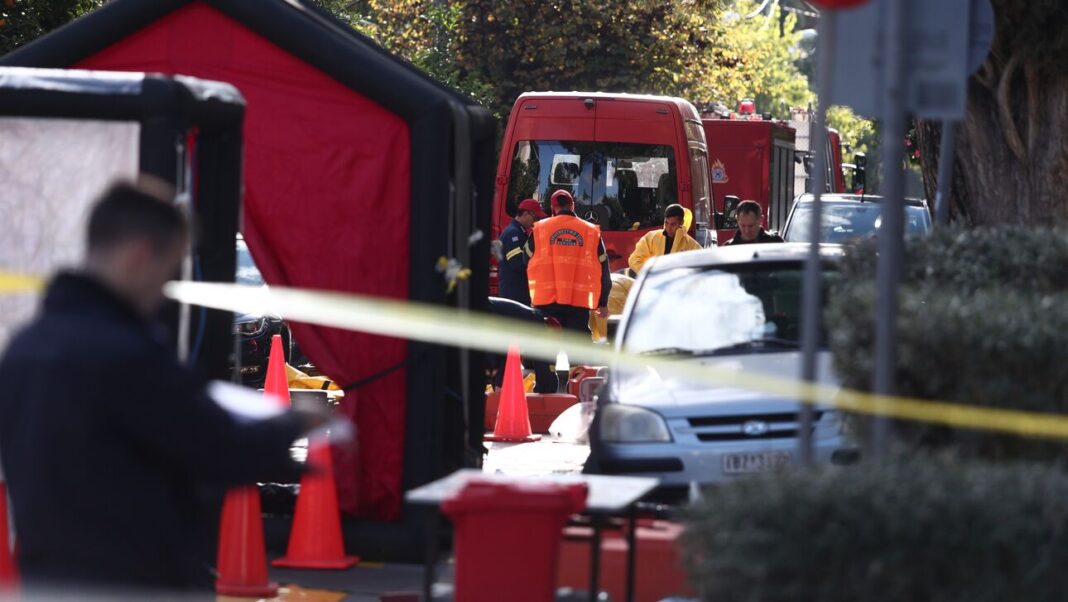 Πυροσβεστική: Επιχείρηση για την περισυλλογή ύποπτου φακέλου σε γραφεία