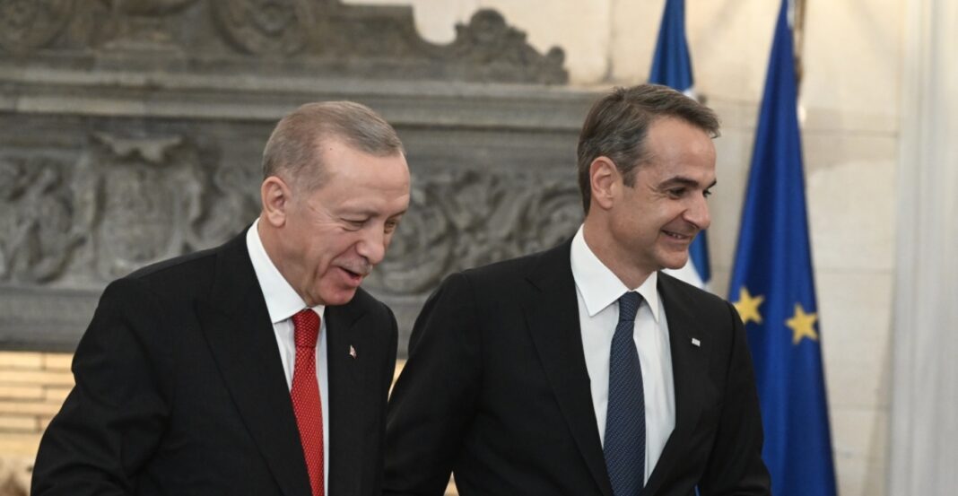 Die Zeit: «Ελλάδα και Τουρκία έχουν βρεθεί στο χείλος του πολέμου αλλά τώρα προσπαθούν να επανασυνδεθούν»