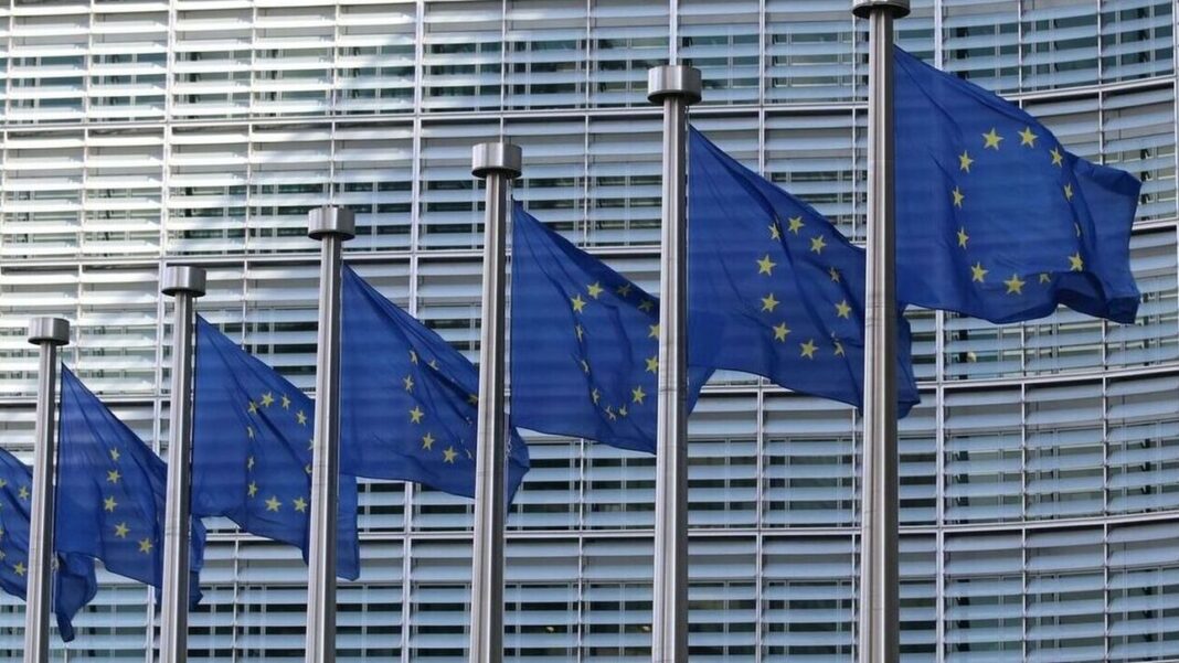 Προσλήψεις στην ΕΕ: Τα απαιτούμενα προσόντα για κάλυψη 970 διοικητικών θέσεων