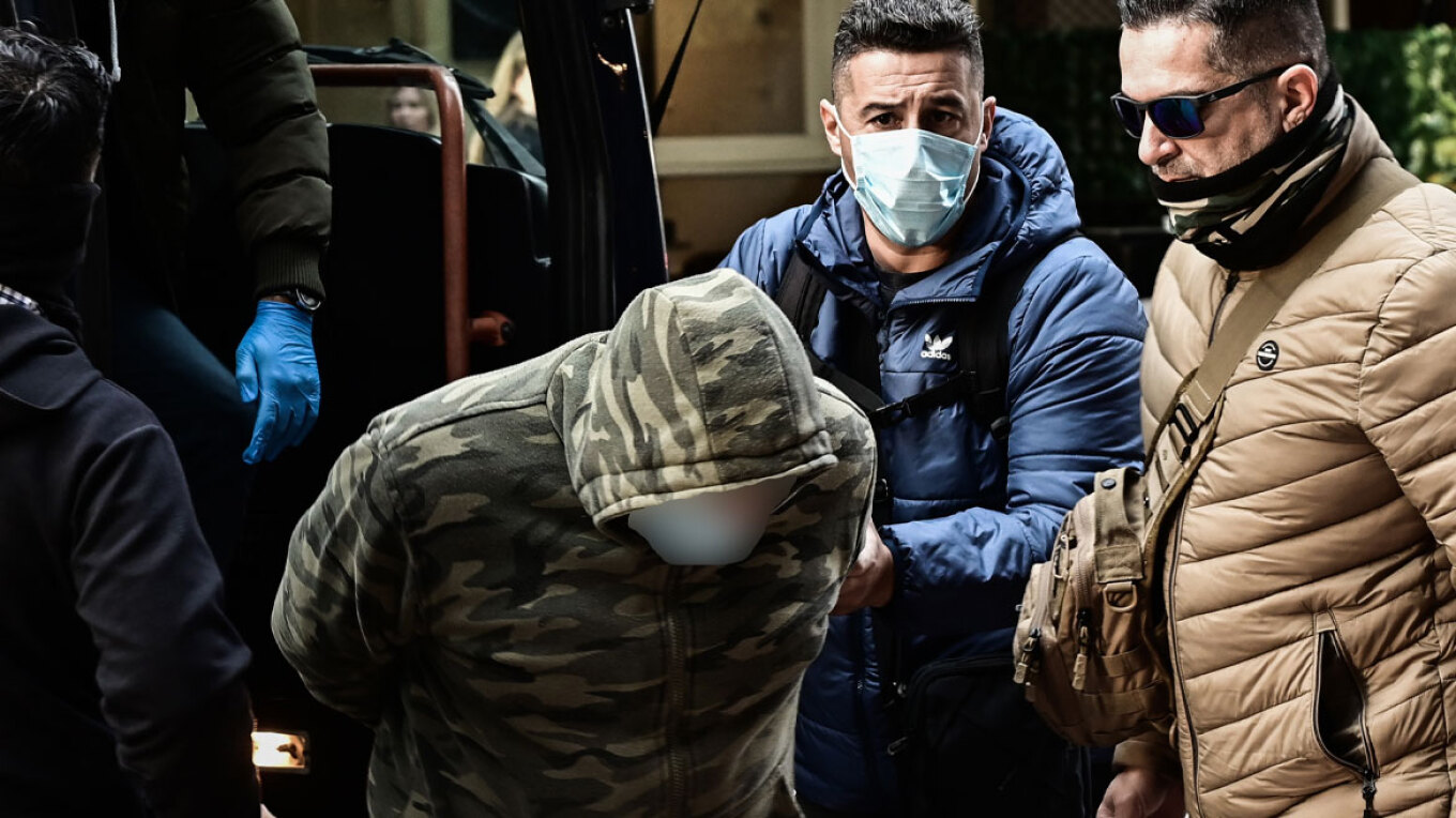 Προφυλακιστέοι οι δύο λιμενικοί και άλλοι οκτώ για το κύκλωμα ναρκωτικών