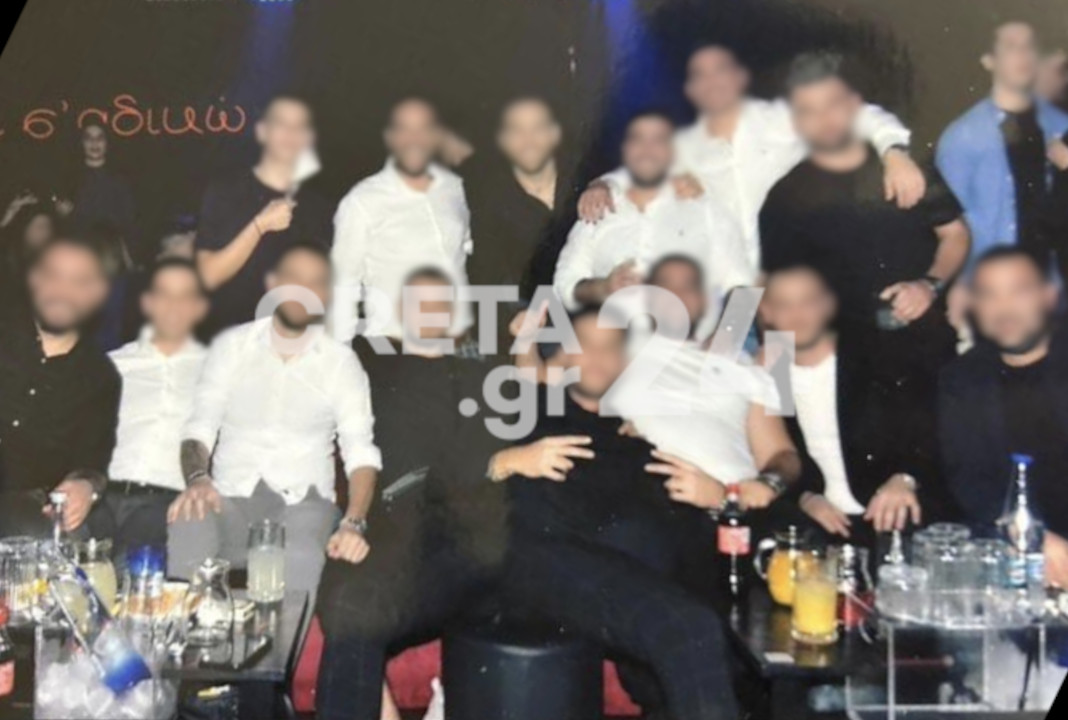 Η παρέα των Κρητικών λίγο πριν την αιματηρή επίθεση – Τα χαμόγελα που έσβησαν από τους πυροβολισμούς