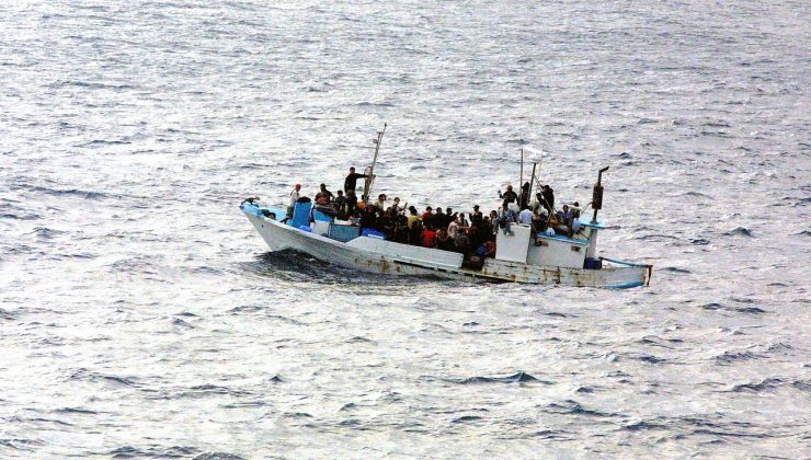 Δύο βάρκες με μετανάστες σε Γαύδο και Κίσαμο
