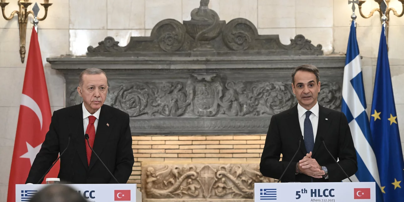 Μητσοτάκης: «Αισθάνομαι ιστορικό χρέος να φέρουμε τα δύο κράτη δίπλα-δίπλα» -Ερντογάν: «Να κρατηθούν ανοιχτοί οι δίαυλοι επικοινωνίας»