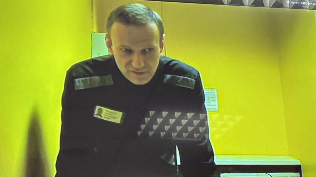 Ρωσία: Ο Αλεξέι Ναβάλνι μεταφέρεται σε νέα φυλακή