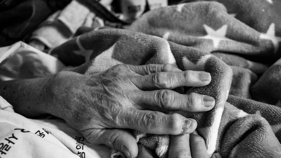 «Μαϊμού» αστυνομικός εξαπάτησε ηλικιωμένη και της πήρε 20.000 ευρώ