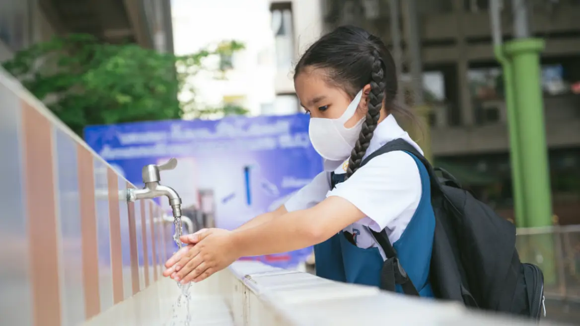 Μυκόπλασμα πνευμονίας: Ποια είναι τα συμπτώματα στα παιδιά, τι συμβαίνει στην Ελλάδα