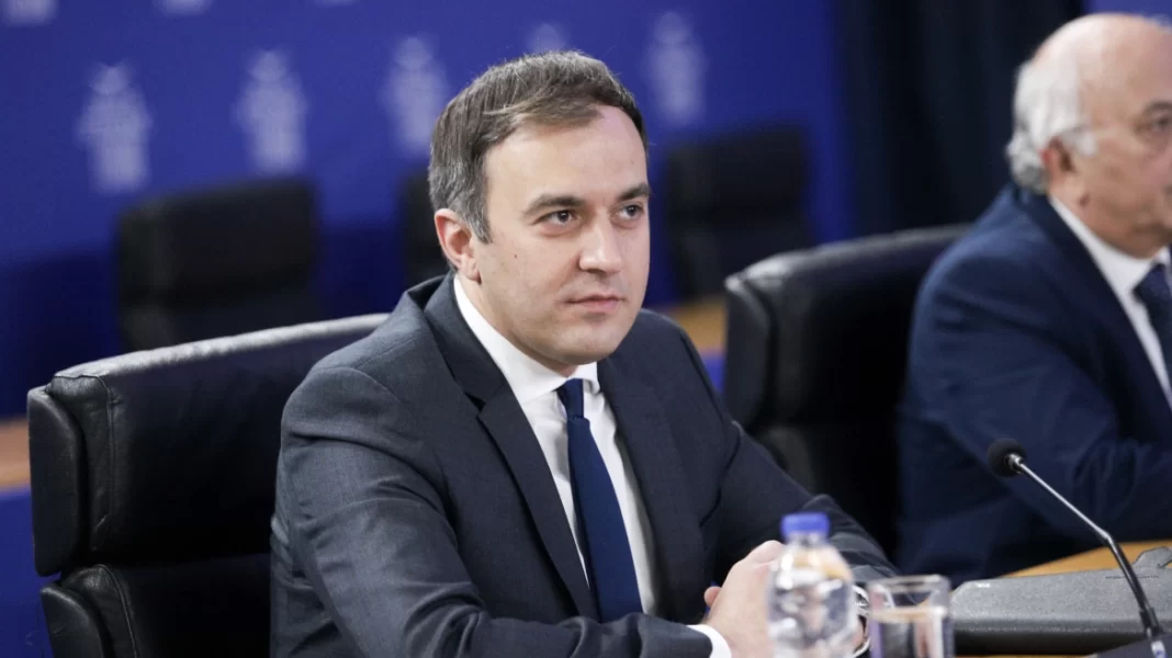 Χατζηβασιλείου στην εφημερίδα Türkiye: Οι εξοπλισμοί στα νησιά είναι εκτός συζήτησης