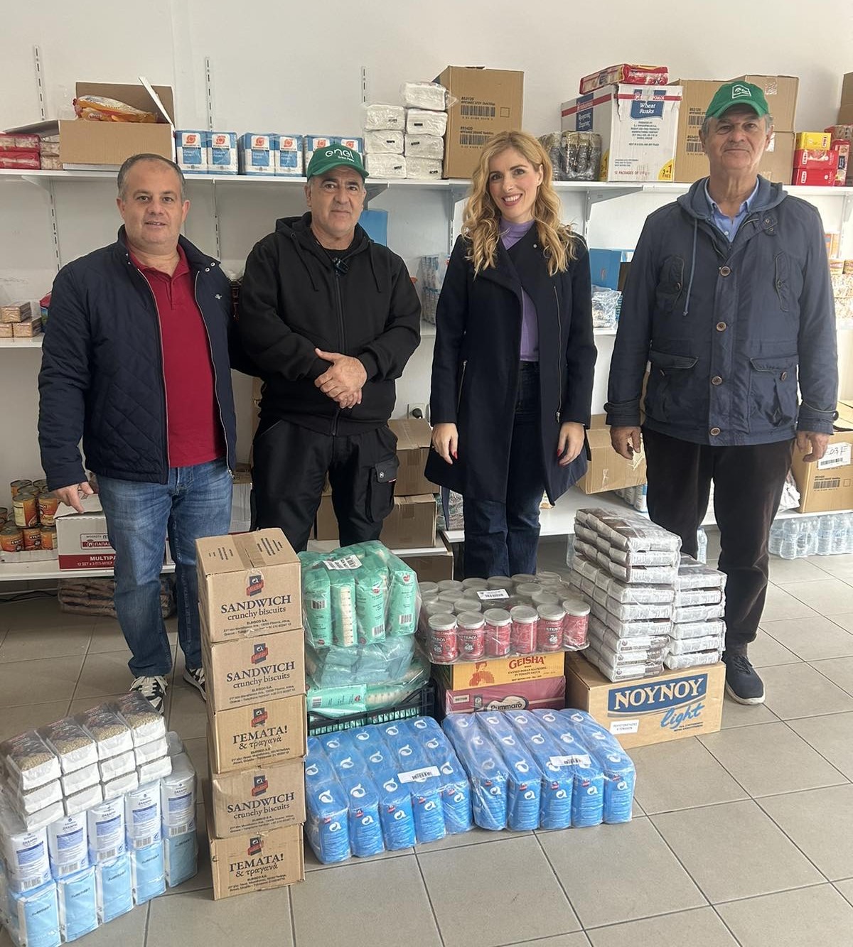 Προσφορά τροφίμων στο Κοινωνικό Παντοπωλείο του Δήμου Μαλεβιζίου