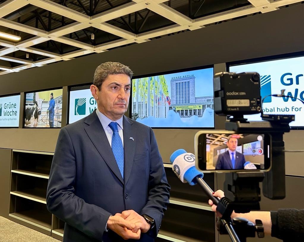 Αυγενάκης: Η διεθνής κοινότητα έχει αντιληφθεί τον ρόλο της αγροτικής διπλωματίας -Το κοινό ανακοινωθέν των Υπ. Γεωργίας που συμμετείχαν στο Παγκόσμιο Forumστο Βερολίνο