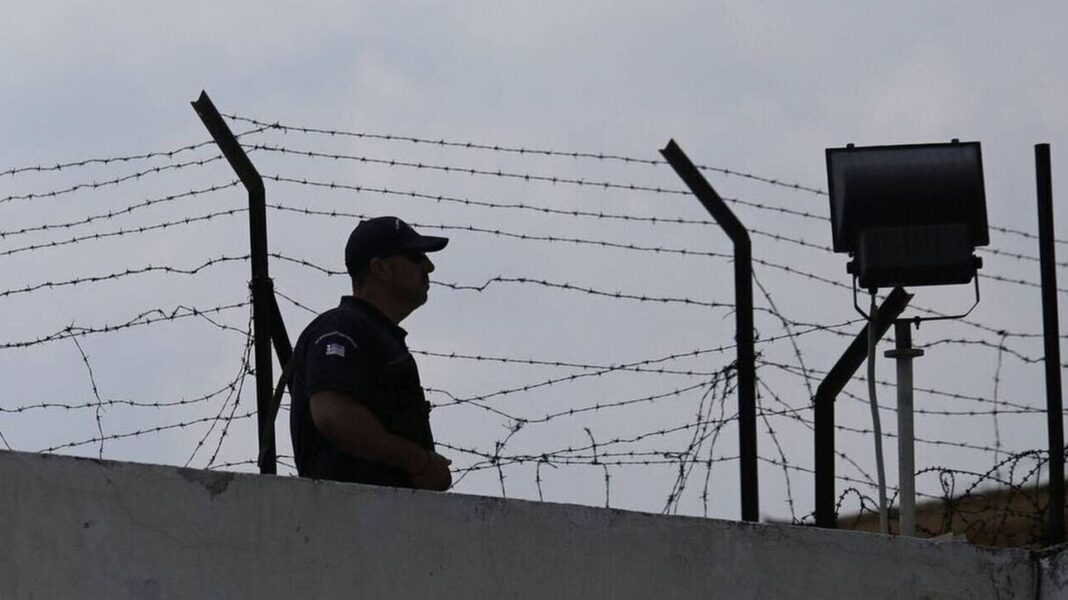 Αιματηρή συμπλοκή σε φυλακές – Στο νοσοκομείο δέκα κρατούμενοι