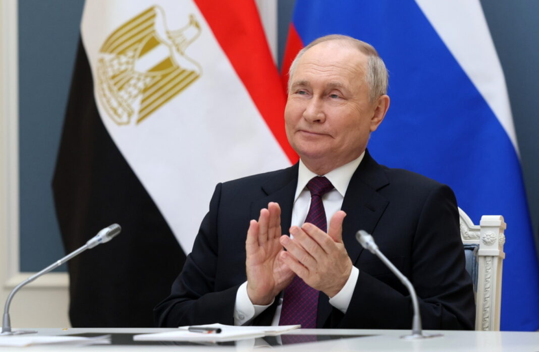 Πούτιν και Σίσι εγκαινίασαν την τετάρτη μονάδα του ρωσικής κατασκευής πυρηνικού σταθμού στην Αίγυπτο