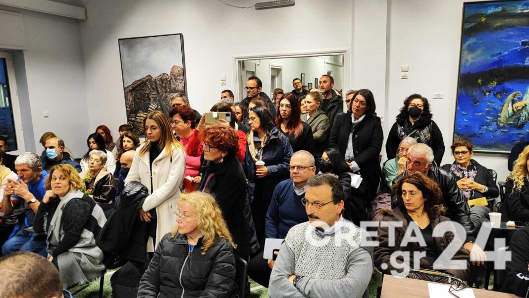 Λύση για το Πειραματικό Λύκειο ζητούν γονείς και εκπαιδευτικοί στο Δημοτικό Συμβούλιο Χανίων