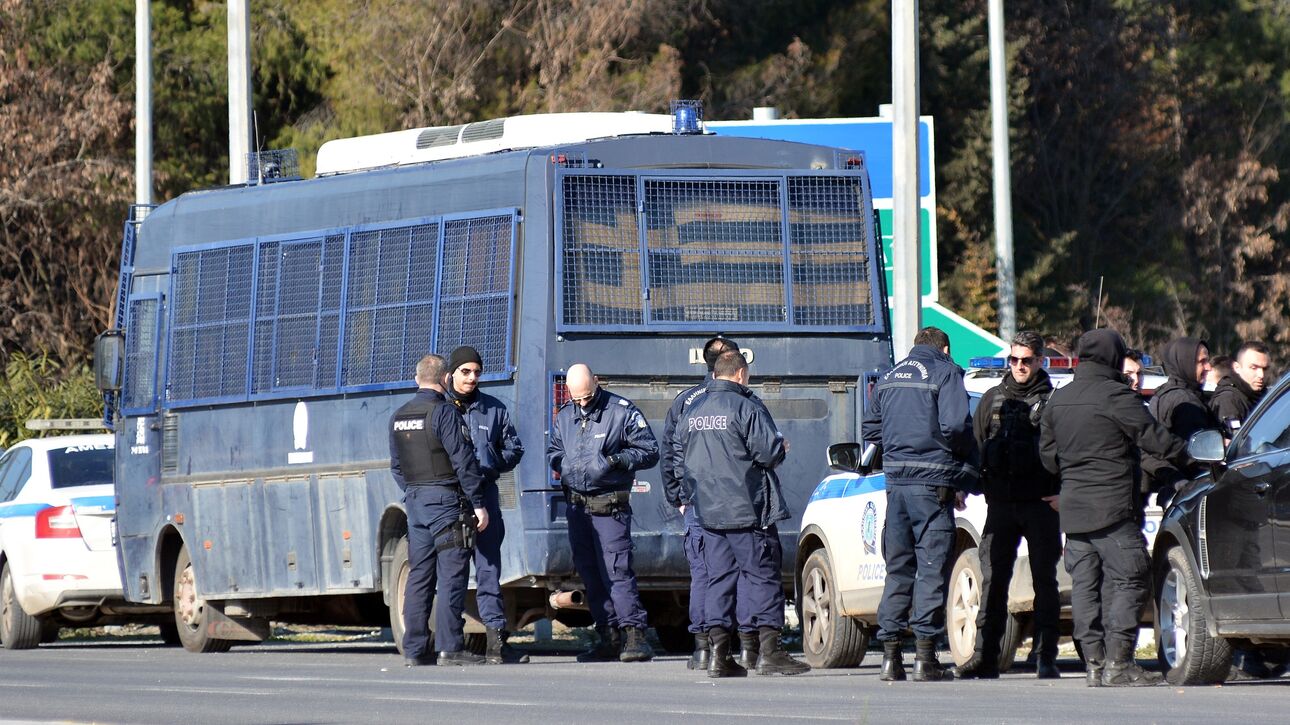 Λάρισα: Ένταση μεταξύ αγροτών και αστυνομικών