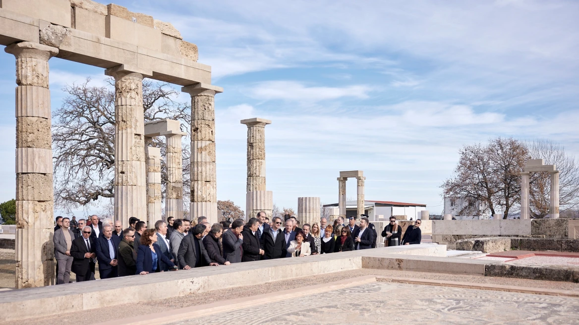 Μητσοτάκης: Να καταστήσουμε τις Αιγές ένα σημείο συνάντησης με το μεγαλείο των αρχαίων μας καταβολών