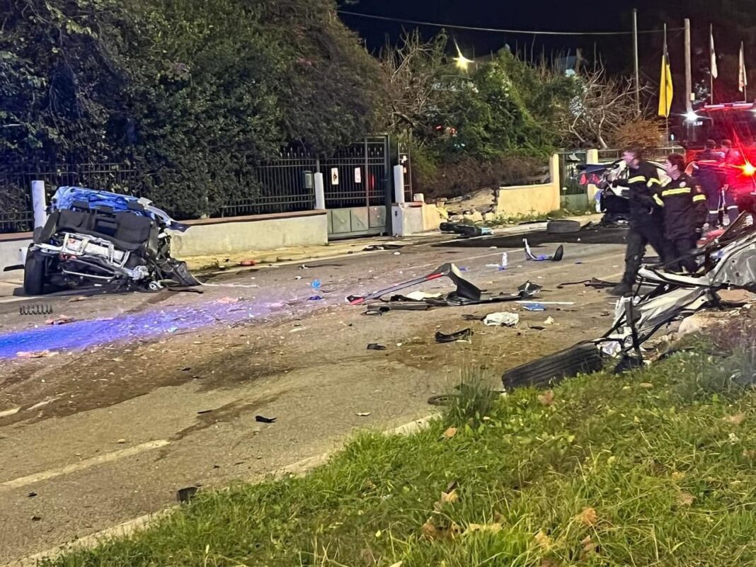 Τραγωδία στη άσφαλτο: Δύο νέοι νεκροί και δύο σοβαρά τραυματίες μετά από σύγκρουση αυτοκινήτων