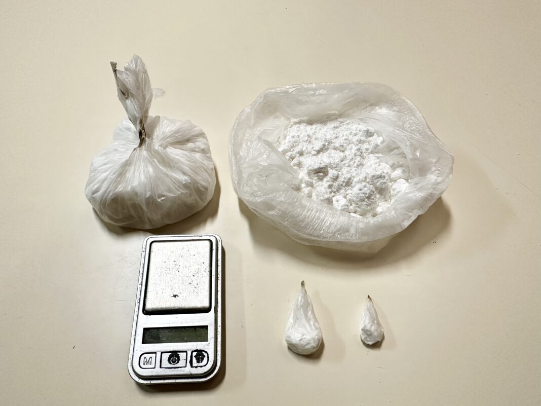 Κρήτη: Η έφοδος των αστυνομικών σε σπίτι αποκάλυψε… κοκαΐνη