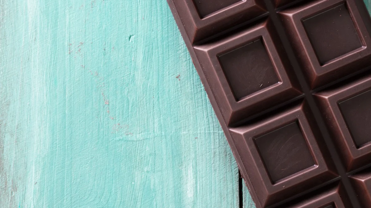 Μαύρη σοκολάτα και ιδιοπαθής υπέρταση: Τι ανακάλυψαν οι ερευνητές