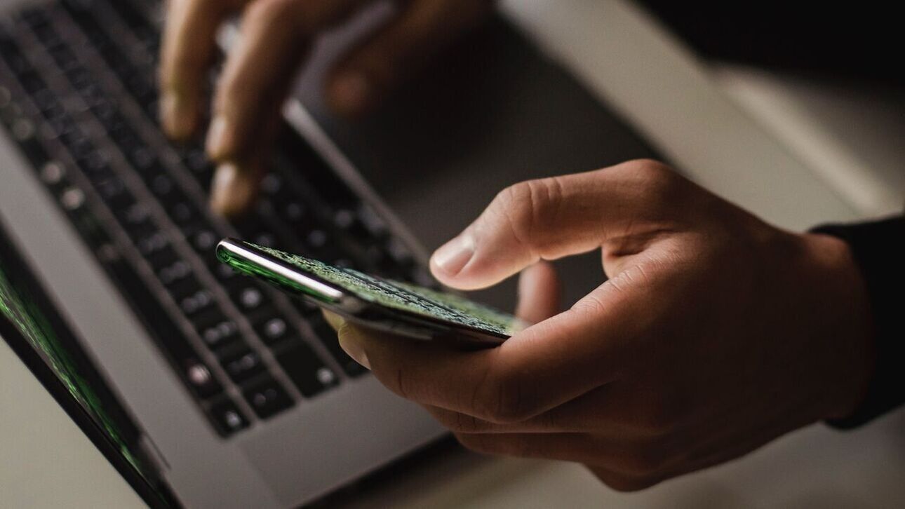 ΑΑΔΕ: «Βροχή» οι καταγγελίες πολιτών στις εφαρμογές για την φοροδιαφυγή