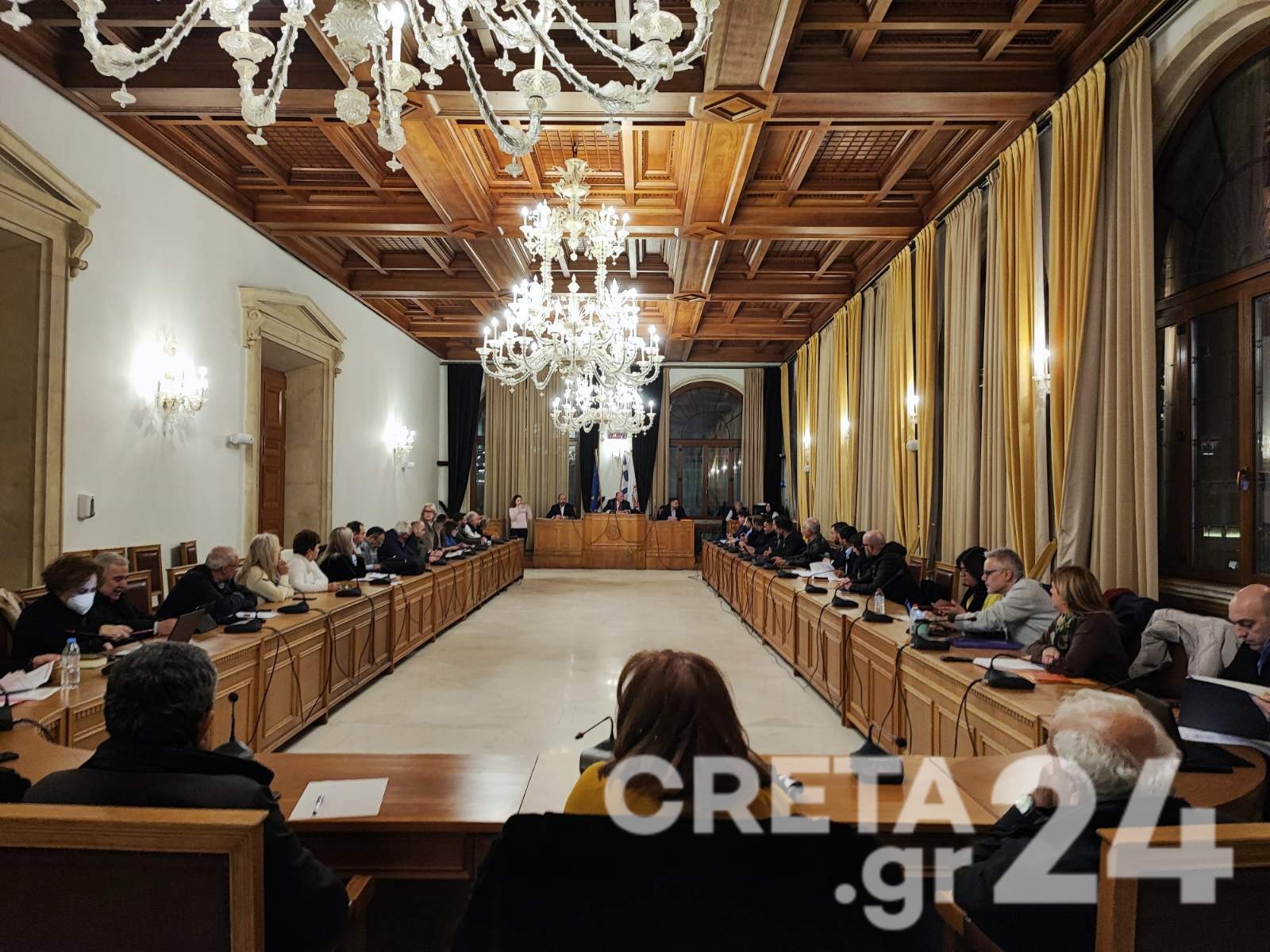 Ηράκλειο: «Πράσινο φως» από το Δημοτικό Συμβούλιο για την μετεγκατάσταση των Ρομά