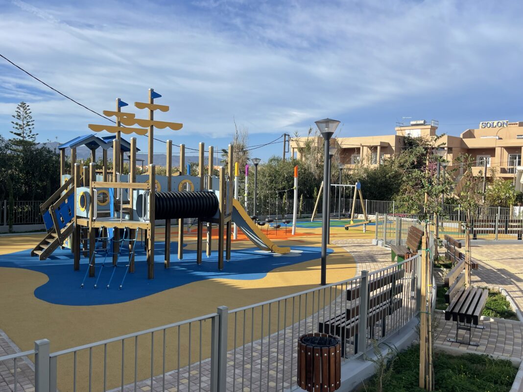 Ολοκληρώθηκε ο νέος χώρος αναψυχής στην Κοινότητα Μάλεμε, προσβάσιμος για άτομα “ΑμεΑ”, με τη δημιουργία νέας παιδικής χαράς και υπαίθριου γυμναστηρίου