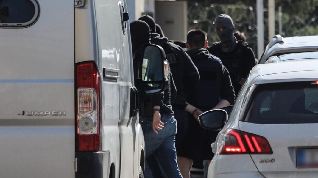 «Greek Mafia»: Απολογούνται οι τρεις συλληφθέντες – Το βαρύ κατηγορητήριο
