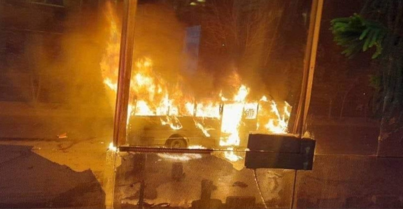 Αφγανιστάν: Έκρηξη σε λεωφορείο στην Καμπούλ σκοτώνει δυο ανθρώπους, την ευθύνη αναλαμβάνει το ISIS
