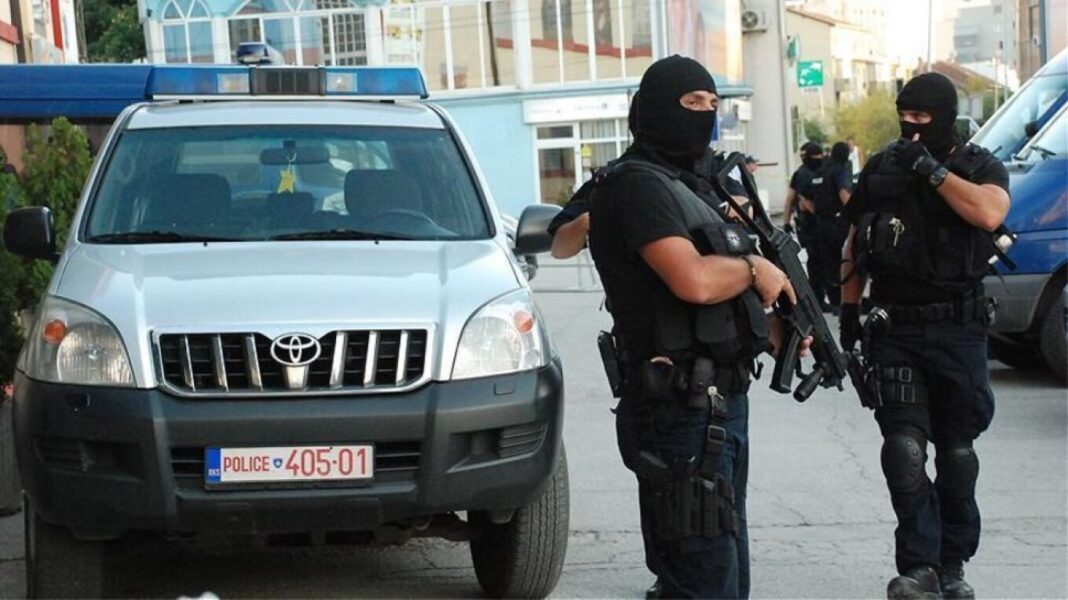 ΕΕ: «Θετικό βήμα» το τέλος της διαμάχης για τις πινακίδες οχημάτων μεταξύ Σερβίας και Κοσόβου