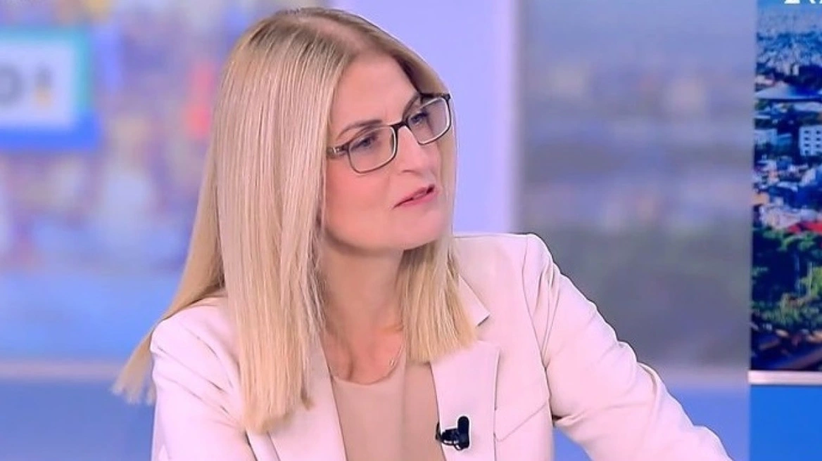 Αυγέρη για Σπέτσες: Ο Παπανδρέου το έκανε στη Σύμη και ο Καραμανλής στη Ραφήνα
