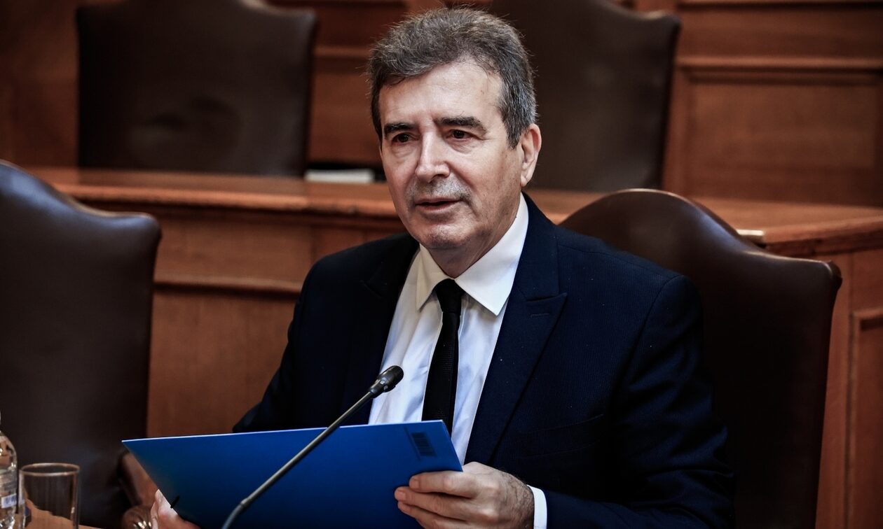 Χρυσοχοΐδης για οπαδική βία: «Είναι οργανωμένο έγκλημα, να τελειώνουμε με όλους αυτούς»