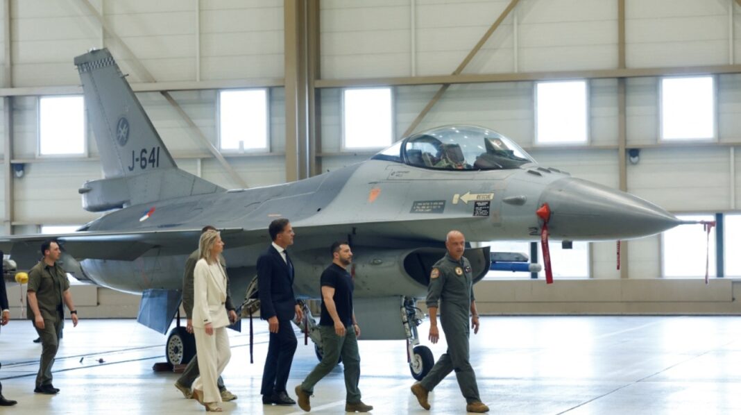Πόλεμος στην Ουκρανία: Η παράδοση στο Κίεβο μαχητικών F-16 από τη Δανία θα γίνει το 2ο τρίμηνο του 2024