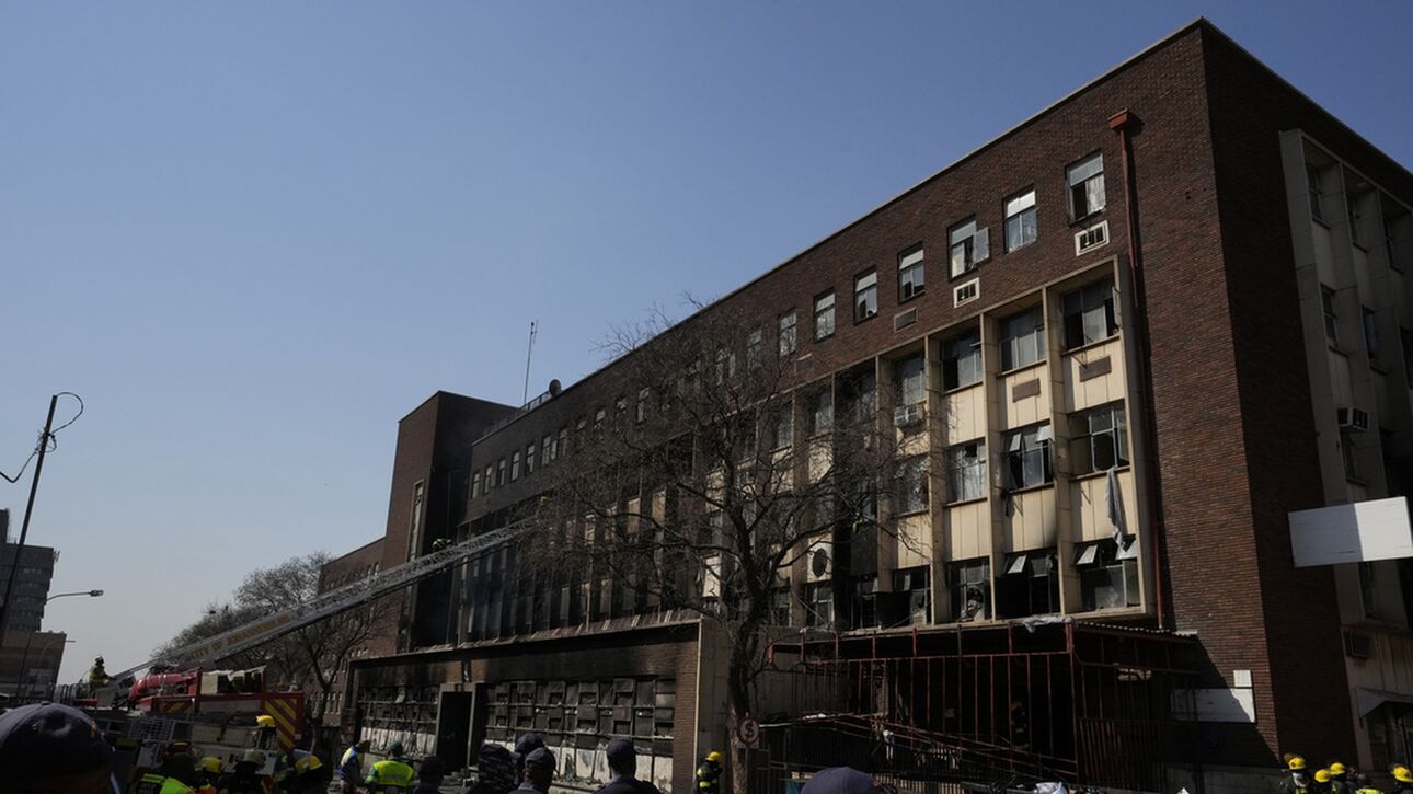 Νότιος Αφρική: Έβαλε φωτιά σε κτήριο για να εξαφανίσει πτώμα – Πέθαναν 76 άνθρωποι