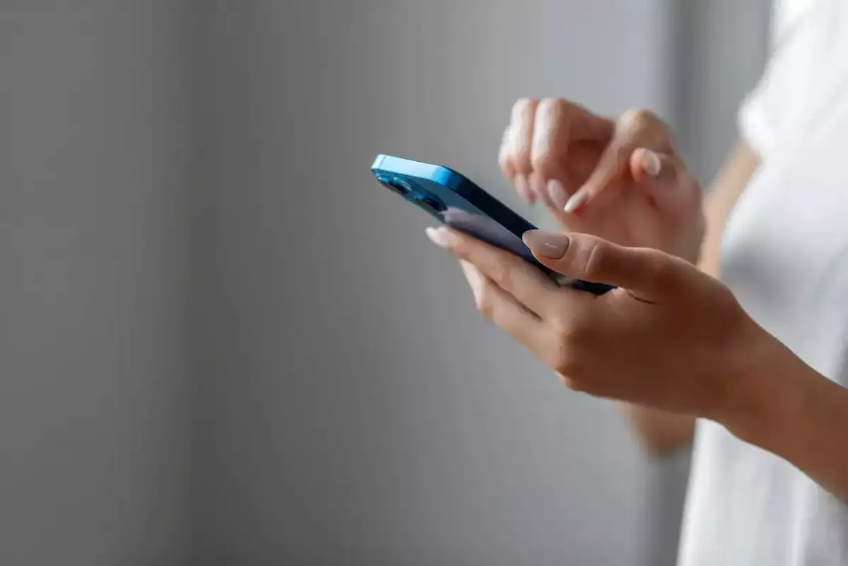 Θύμα phishing έπεσε 33χρονη - Πώς άδειασε ο τραπεζικός της λογαριασμός από ένα μήνυμα