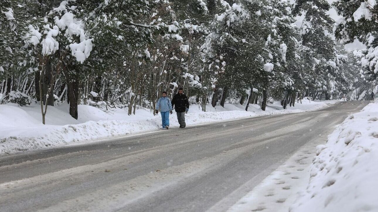 Κακοκαιρία «Avgi»: Έκτακτες κυκλοφοριακές ρυθμίσεις - Ποιοι δρόμοι έχουν κλείσει στην Αττική