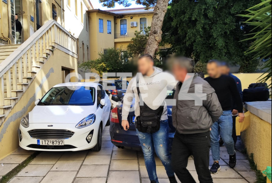 Κρήτη: Ενώπιων της Δικαιοσύνης οι δύο συλληφθέντες για την έκρηξη στο αυτοκίνητο του αστυνομικού